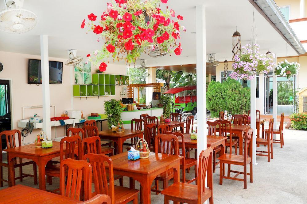 Jungle Resort Jomtien Beach Buitenkant foto
