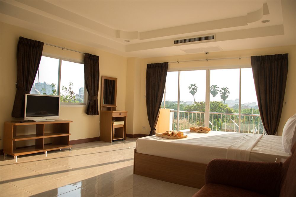 Jungle Resort Jomtien Beach Buitenkant foto