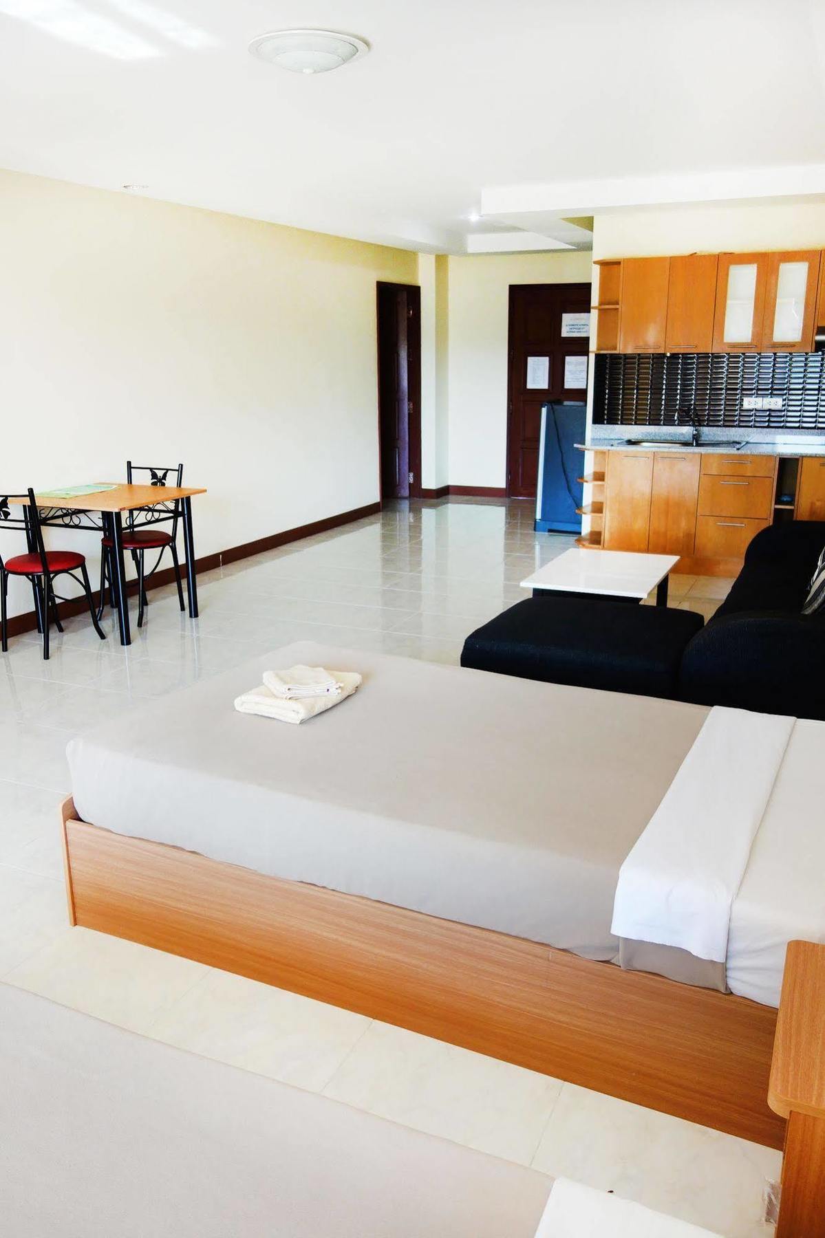 Jungle Resort Jomtien Beach Buitenkant foto