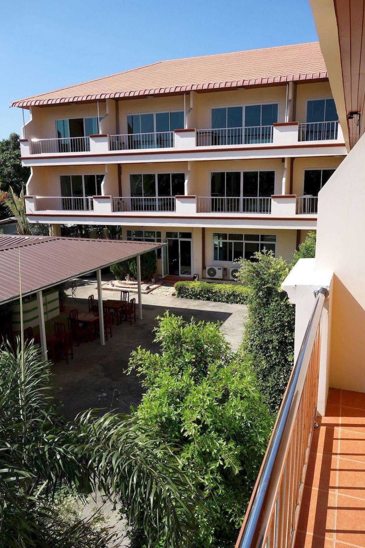 Jungle Resort Jomtien Beach Buitenkant foto