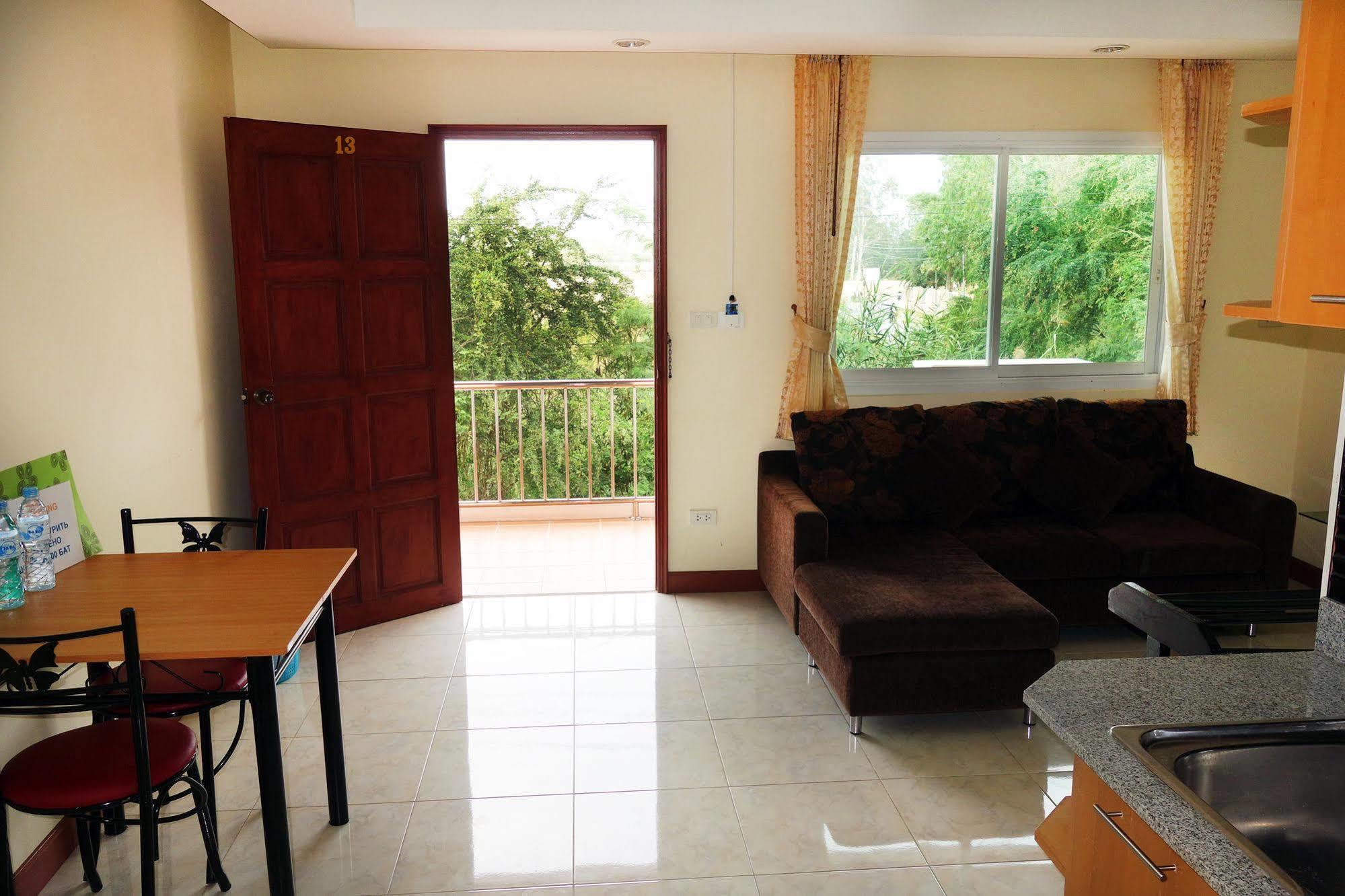 Jungle Resort Jomtien Beach Buitenkant foto